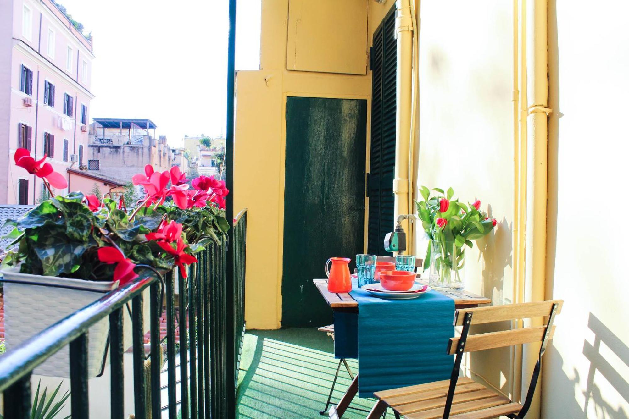 Chilling'Monti Apartment Рим Екстериор снимка